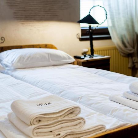 Mulk Checz Kaszebsko Bed & Breakfast Myszewko Exterior foto